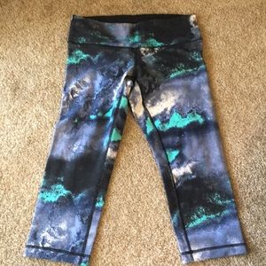 Lululemon wunder under crop (Milky Way)